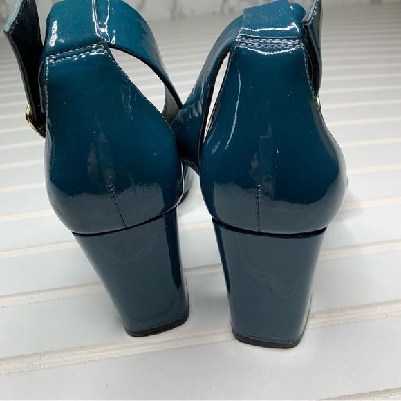 Via Spiga Blue Patent Leather Sandals - Picture 7 of 10